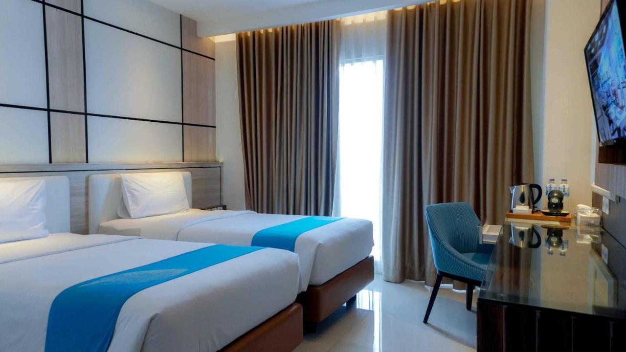 จาวา โลตัส โฮเทล เจมเบอร์  Hotel ภายนอก รูปภาพ