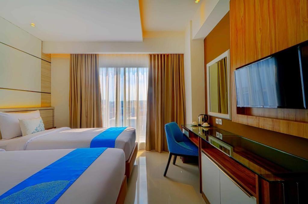 จาวา โลตัส โฮเทล เจมเบอร์  Hotel ภายนอก รูปภาพ